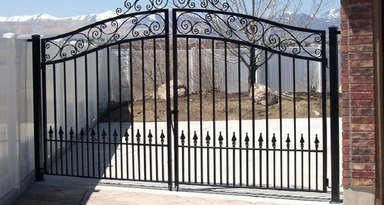 Electric Driveway Gate Installation in Dana Point